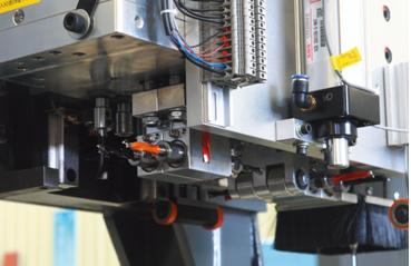 product-369-239 Precise upper drill bank of the TT-M6 six sided CNC boring machine