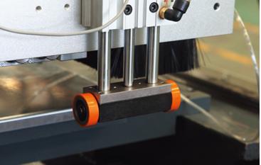product-367-233 Pneumatic rubber wheel feeding device on the six sided CNC boring machine